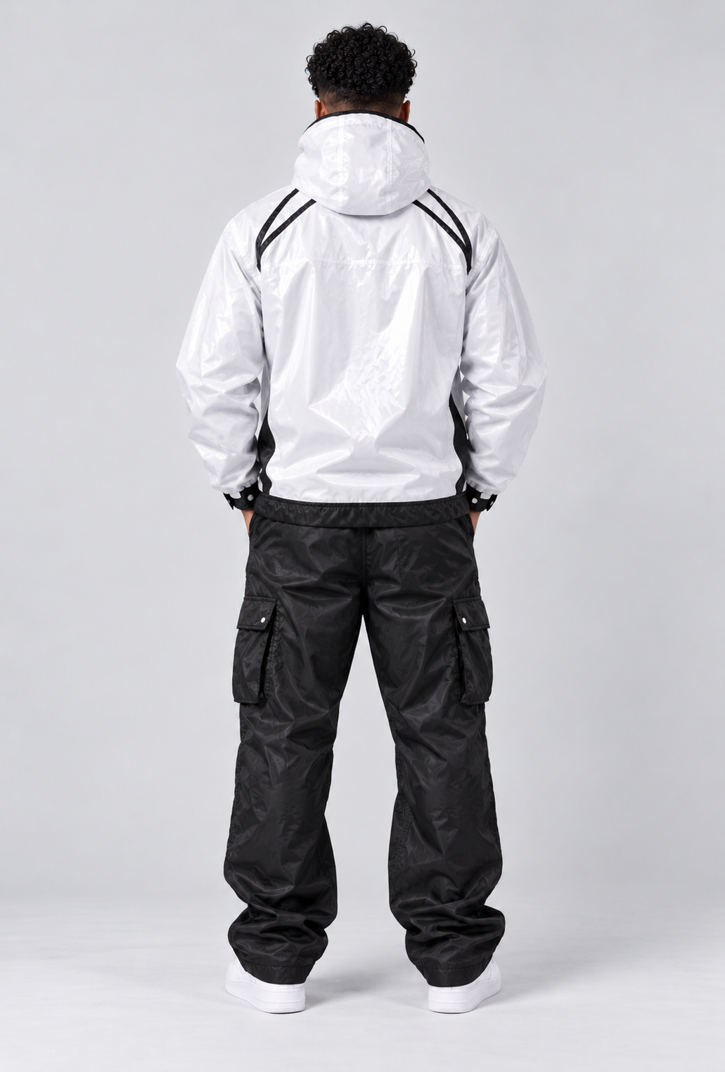 TECHNICAL RAIN JACKET
